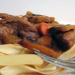 Boeuf braisé à la bière et aux légumes
