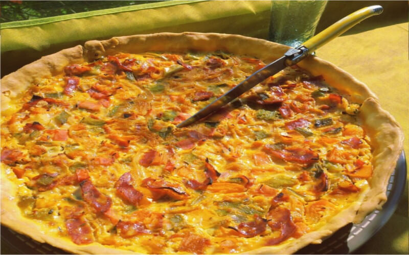 Tarte salée aux poivrons grillés et au chorizo goûteuse