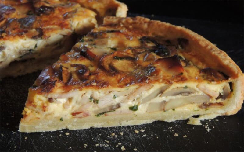 Quiche champignons poulet très appétissante