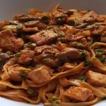 Tagliatelles au poulet façon stroganoff