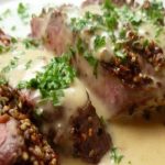 Bifteck au poivre sauce crémeuse au Cognac
