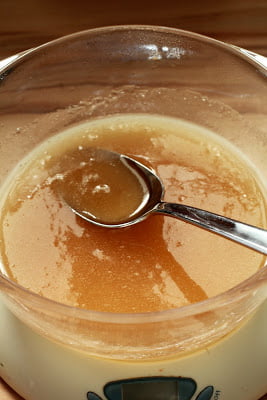 Comment préparer le Caramel inratable express en 5 minutes au micro ondes etape 1