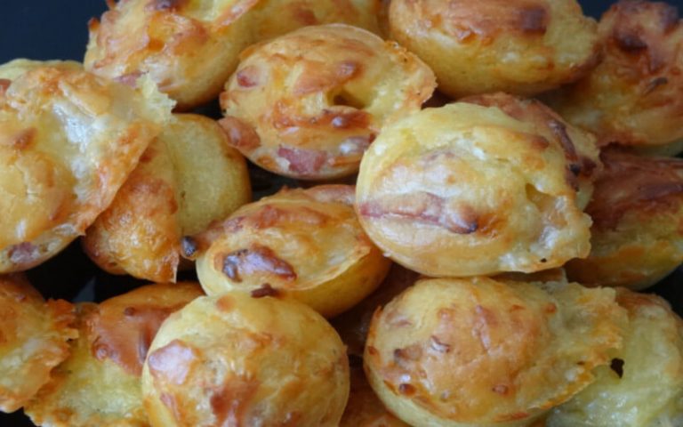 Bouchées au lardons et au comté apéritif parfait