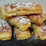 Chaussons crème pâtissière et amandes