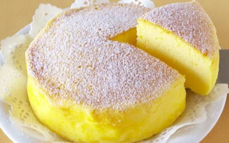 Gâteau Japonais fait avec trois Ingrédients seulement