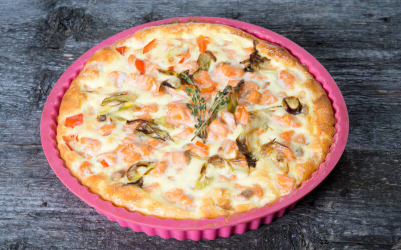 QUICHE SANS PÂTE AU SAUMON FUMÉ ET AUX ASPERGES