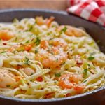 Spaghettis aux crevettes et à l’ail et au beurre