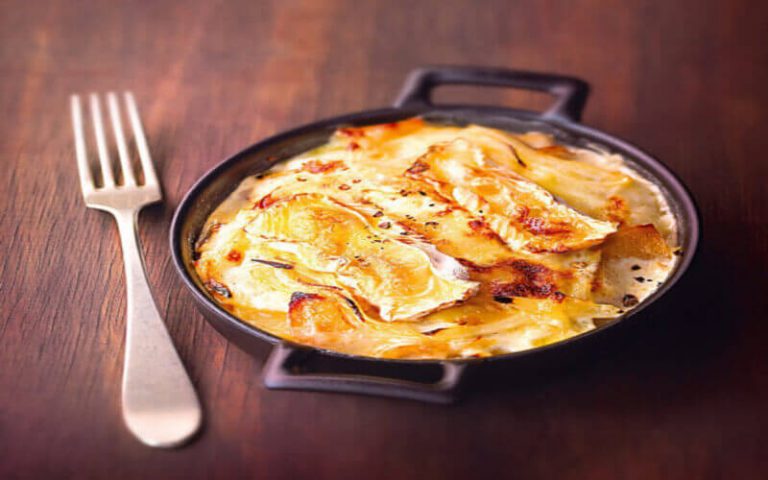 Gratin de camembert aux deux pommes Recette