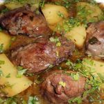 Joues de porc au pommes de terre confites