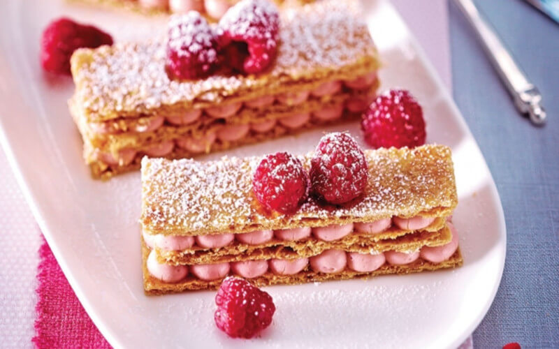 Mille feuilles à la crème pâtissière et framboises