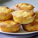 Muffins aux pommes avec un cœur fondant