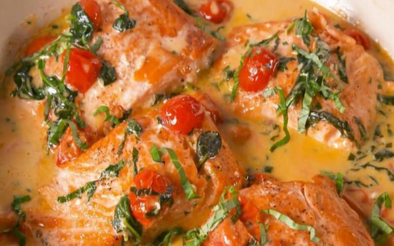 Saumon à la Toscane, épinards, tomates séchés à la crème