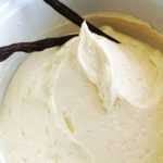 Crème mousseline à la vanille onctueuse et moelleuse