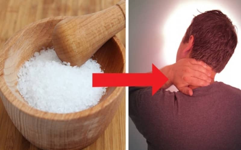 Le sel chaud l’efficace remède de grand-mère pour apaiser les douleurs cervicales
