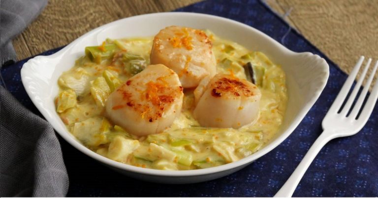 Saint-Jacques fondue de poireaux à l’orange