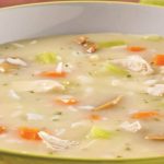 Soupe-repas crémeuse au poulet et riz