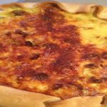 Tourte au poireaux et au saumon frais