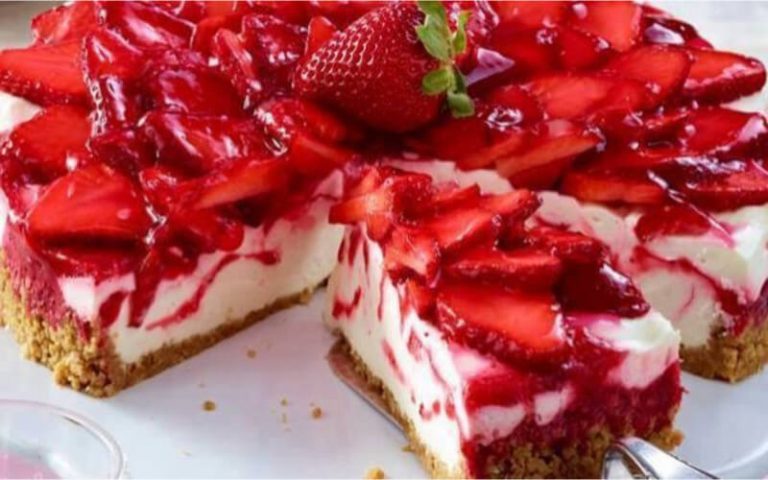 Cheesecake aux fraises dessert Incontournable