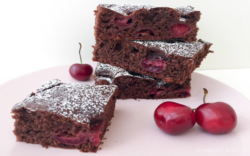 Clafoutis au chocolat noir et aux cerises