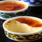 Petits pots de crème à la vanille très onctueux et très crémeux