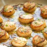 Pétoncles grillés au beurre à l’ail et citron en 15 minutes