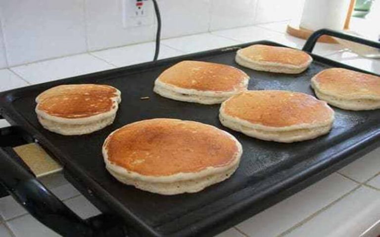 RECETTE DES PANCAKES AMÉRICAINS – CRÊPES AMÉRICAINES