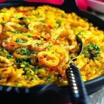 Riz safrané aux calamars Facile à réaliser et bon marché