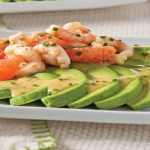 Salade d’avocats, crevettes et pamplemousse