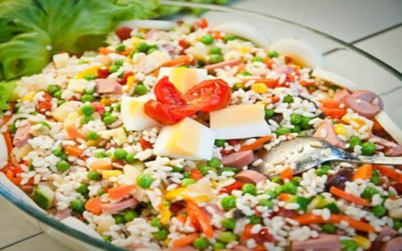 Salade de riz complète