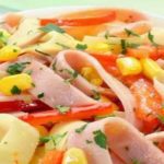 Salade minceur de tagliatelles de jambon et concombre au maïs