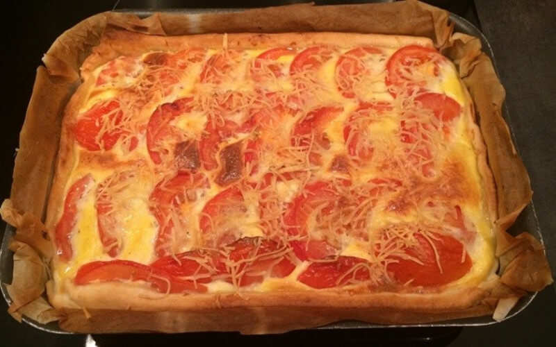 Tarte salée aux tomates thon et à la moutarde