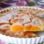 Clafoutis aux abricots et lait d'amandes ultra moelleux