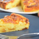 Gâteau moelleux aux pommes et caramel beurre salé