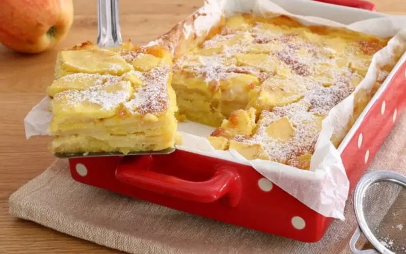 Gâteau pudding aux pommes simple à réaliser