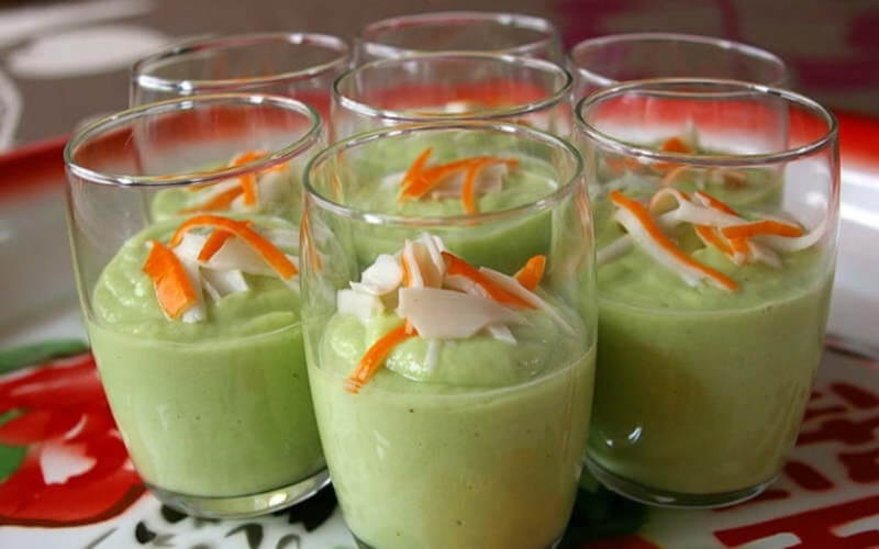 Mousse de concombre et avocat en verrines