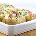 Pommes de Terre Farcies à la Cancoillotte, Jambon Cru et Persil