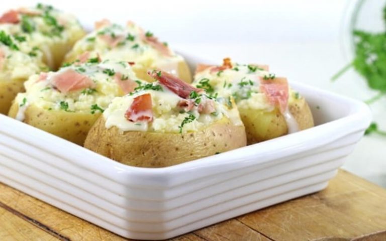 Pommes de Terre Farcies à la Cancoillotte, Jambon Cru et Persil