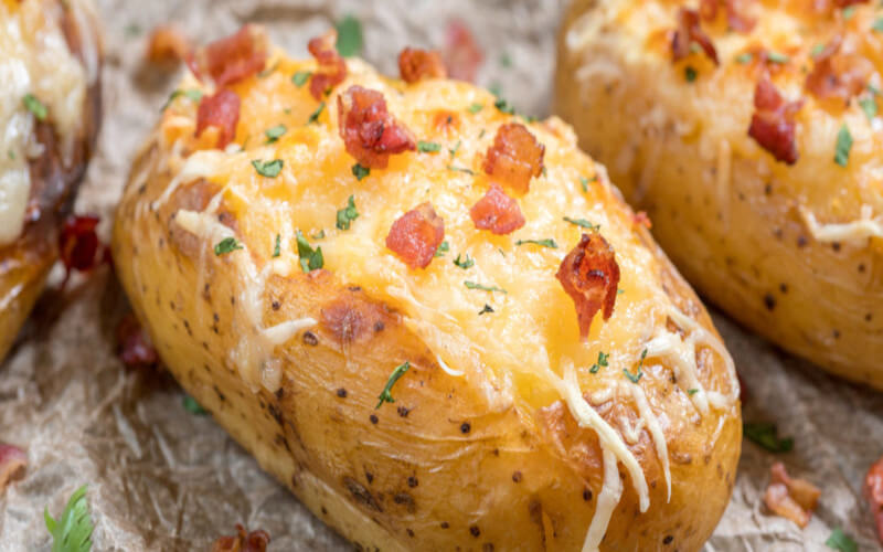 Pommes de terre farcies à la cancoillotte et au jambon