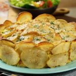 Tarte aux pommes de terre cœur au jambon et au fromage