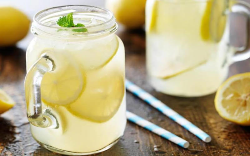 BIENFAITS DU JUS DE CITRON UN ALLIÉ DANS LA PERTE DE POIDS