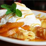 Crêpe façon pêche melba à la glace vanille