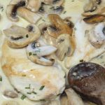 Escalopes de veau à la crème, aux champignons et au cognac