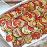 Gratin aux pommes de terre, tomates et courgettes