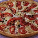 Tarte aux tomates et fromage de chèvre au miel