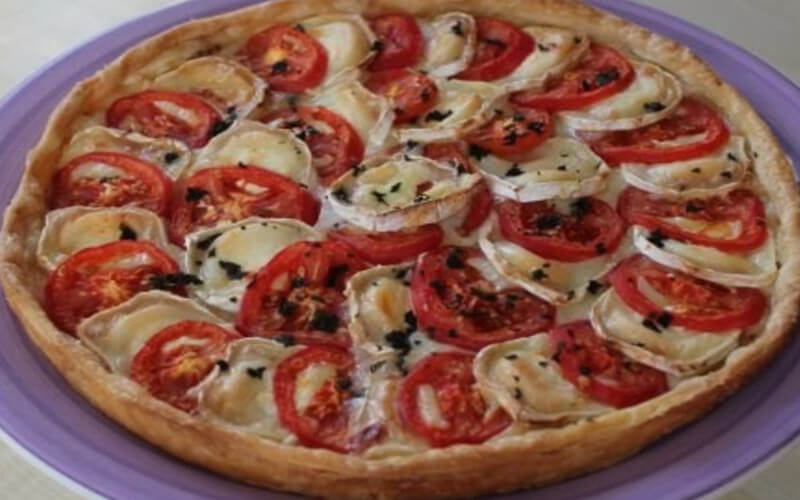 Tarte aux tomates et fromage de chèvre au miel