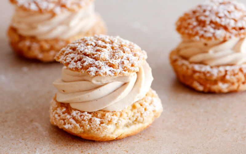 Choux chantilly et ganache au chocolat