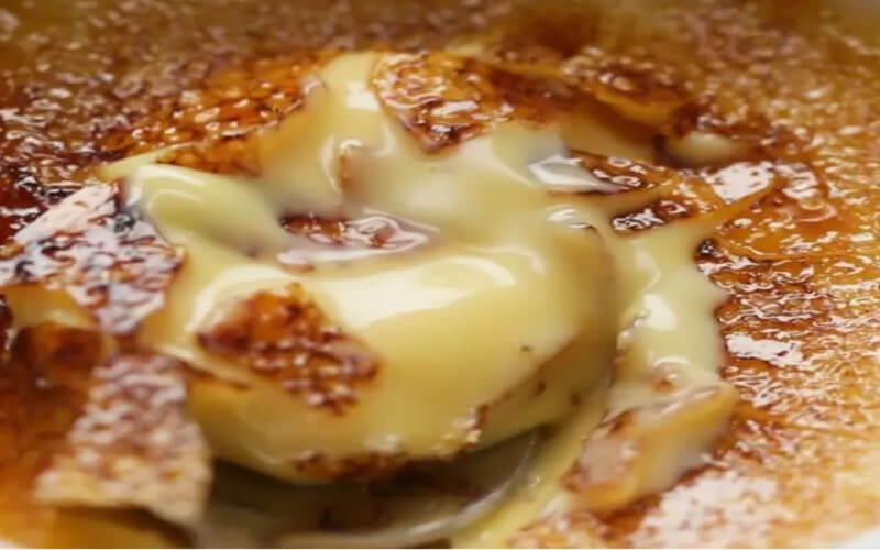 Crème brûlée avec seulement trois ingrédients