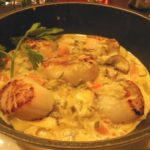 Cassolette de Saint-Jacques à la bretonne sur lit de tagliatelles