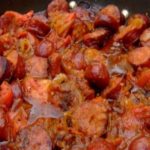 Le rougail saucisse spécialité créole