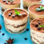 Tiramisu chocolat, poire et spéculoos en verrines